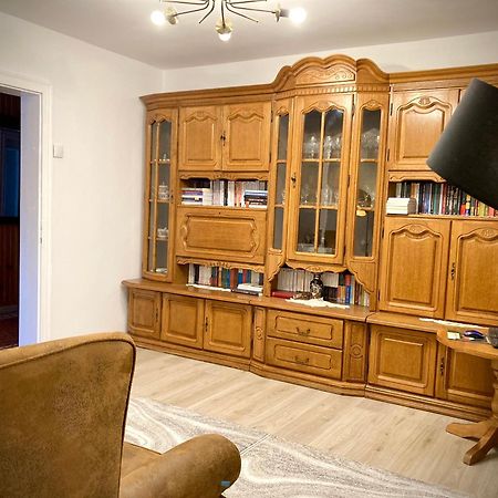 Pensiunea Casa-Stefanel Sadová Extérieur photo